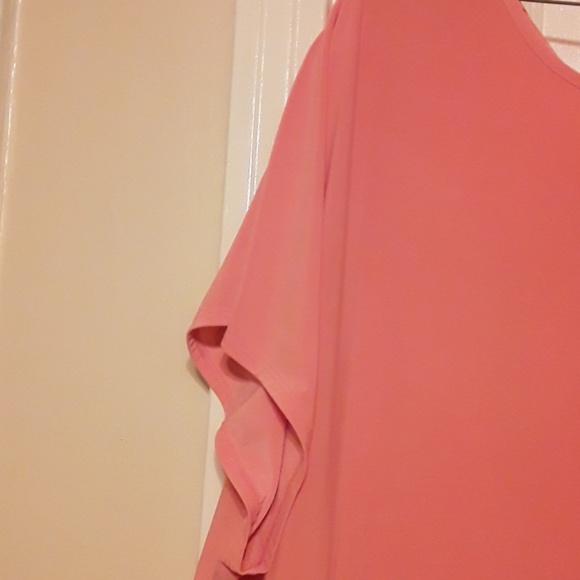 Coral Summer Blouse - Picture 3 of 4